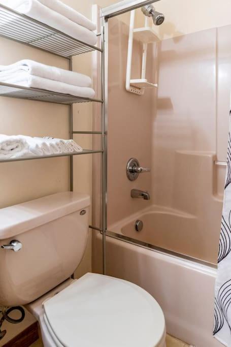 Cheerful Pocono Home Away From Home Albrightsville Bagian luar foto